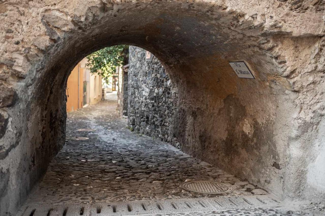 Domo Orise Alloggio In Pieno Centro Orosei Ngoại thất bức ảnh